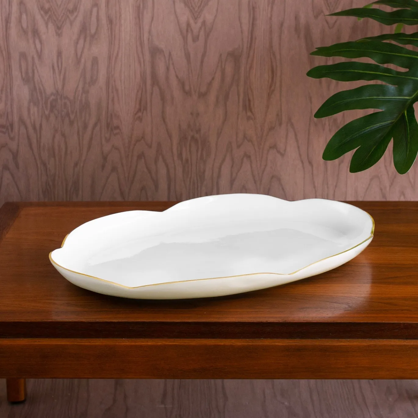 ENCANTO Amelia Oval Tray Cream and White