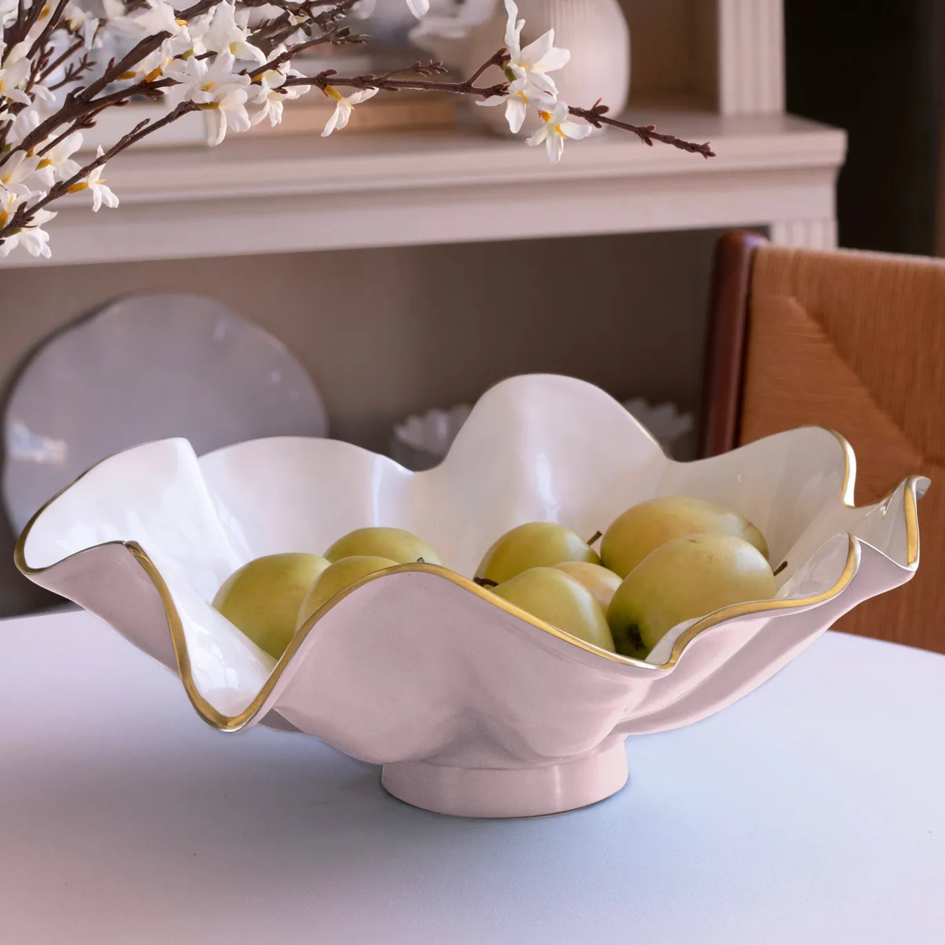 ENCANTO Aries Bowl (Camellia and White)