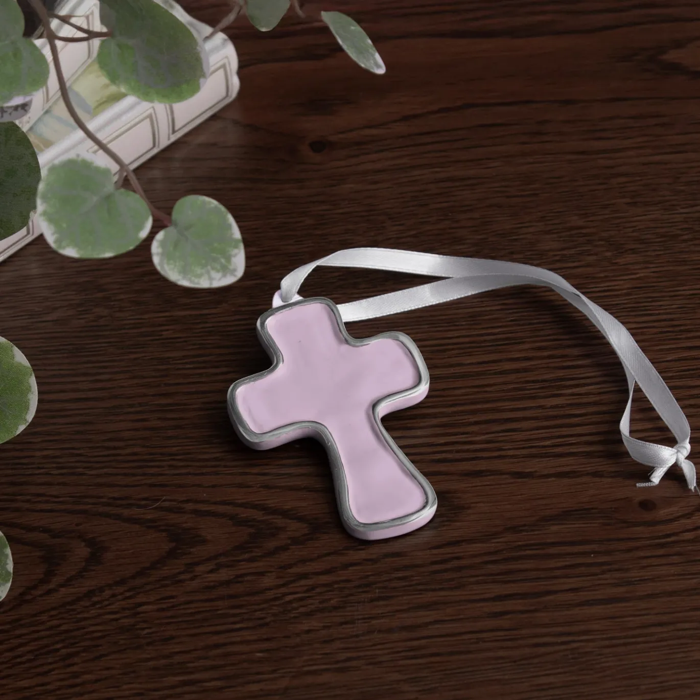 ENCANTO Athens Cross Ornament (Lilac)