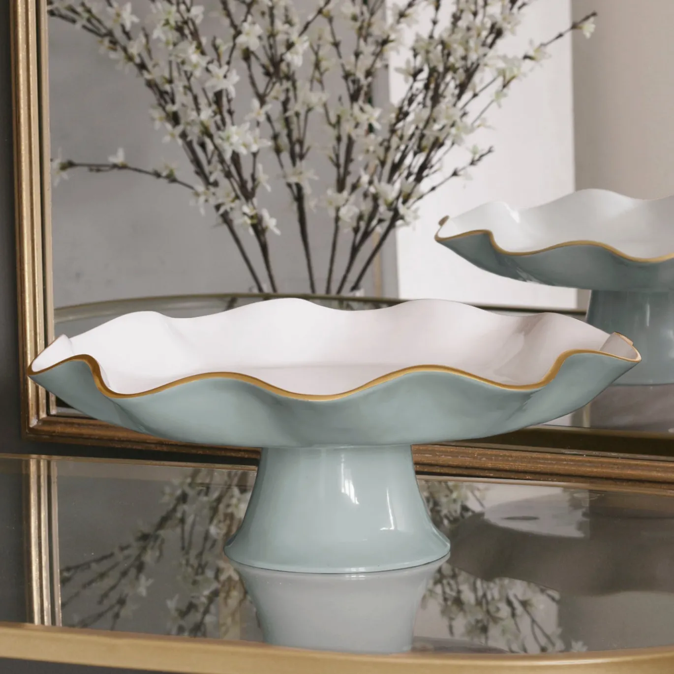 ENCANTO Carola Pedestal Cake Plate (Slate and White)