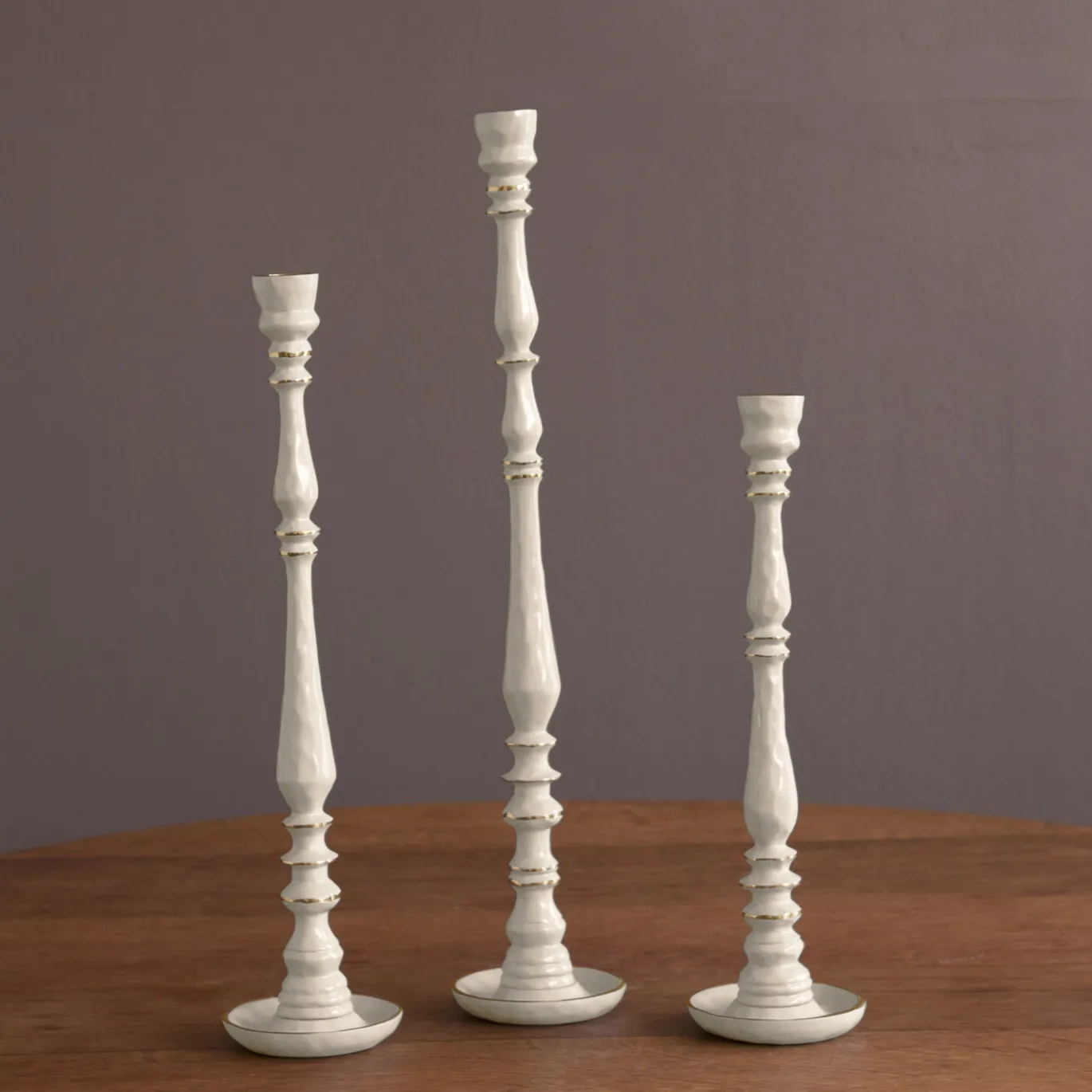 ENCANTO Crosby Small Candlestick Holder (Cream)
