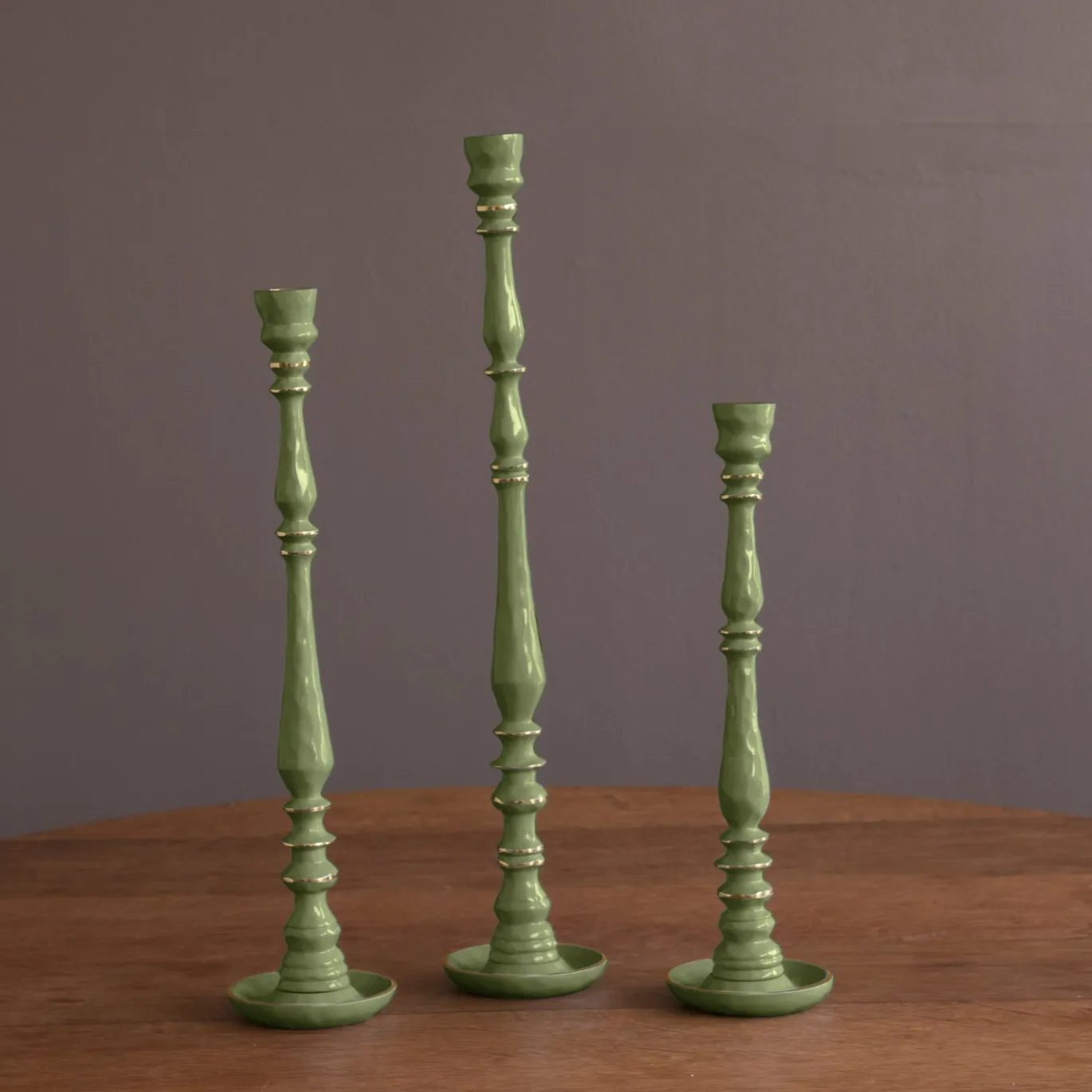 ENCANTO Crosby Small Candlestick Holder (Leaf Green)