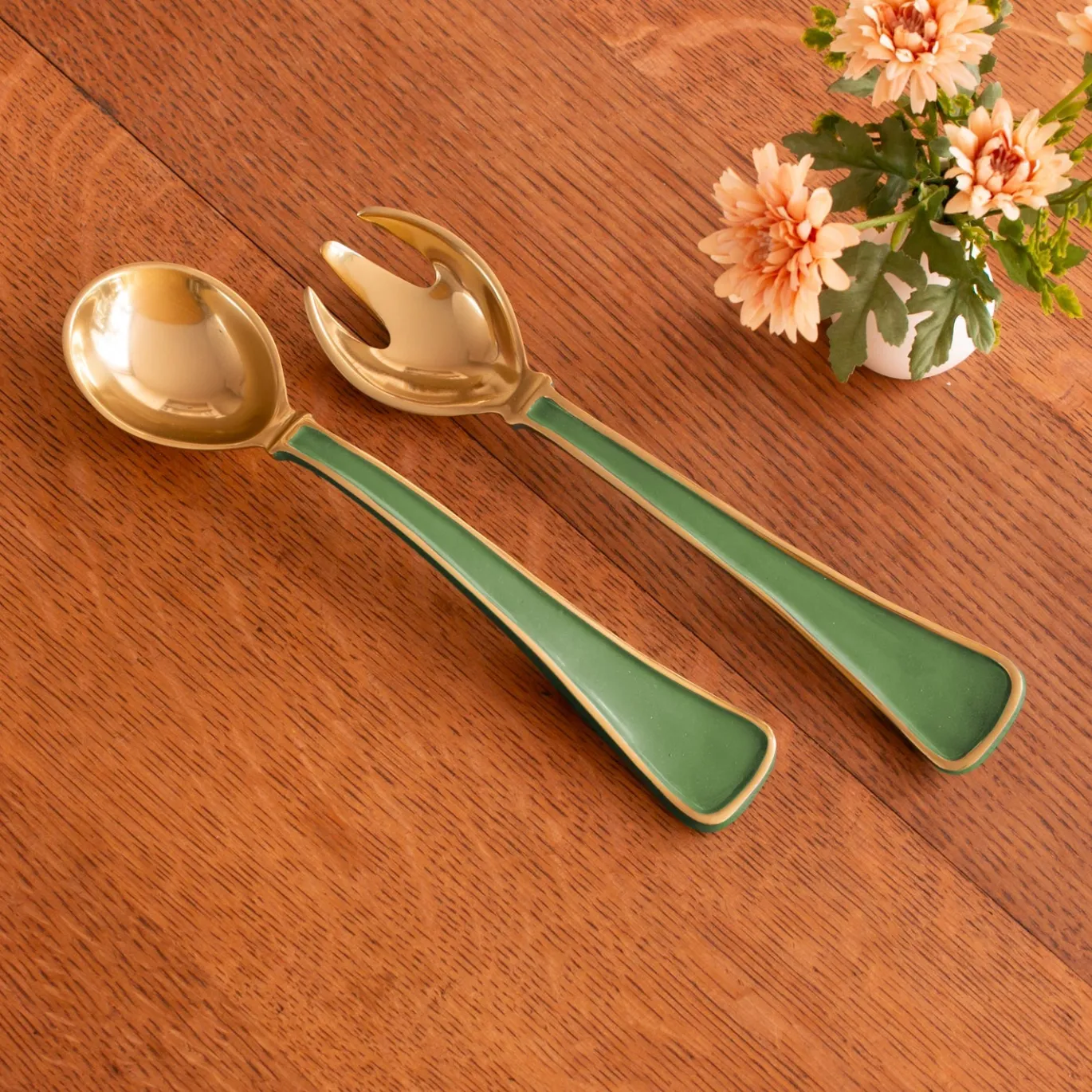 ENCANTO Soho Salad Servers Leaf Green