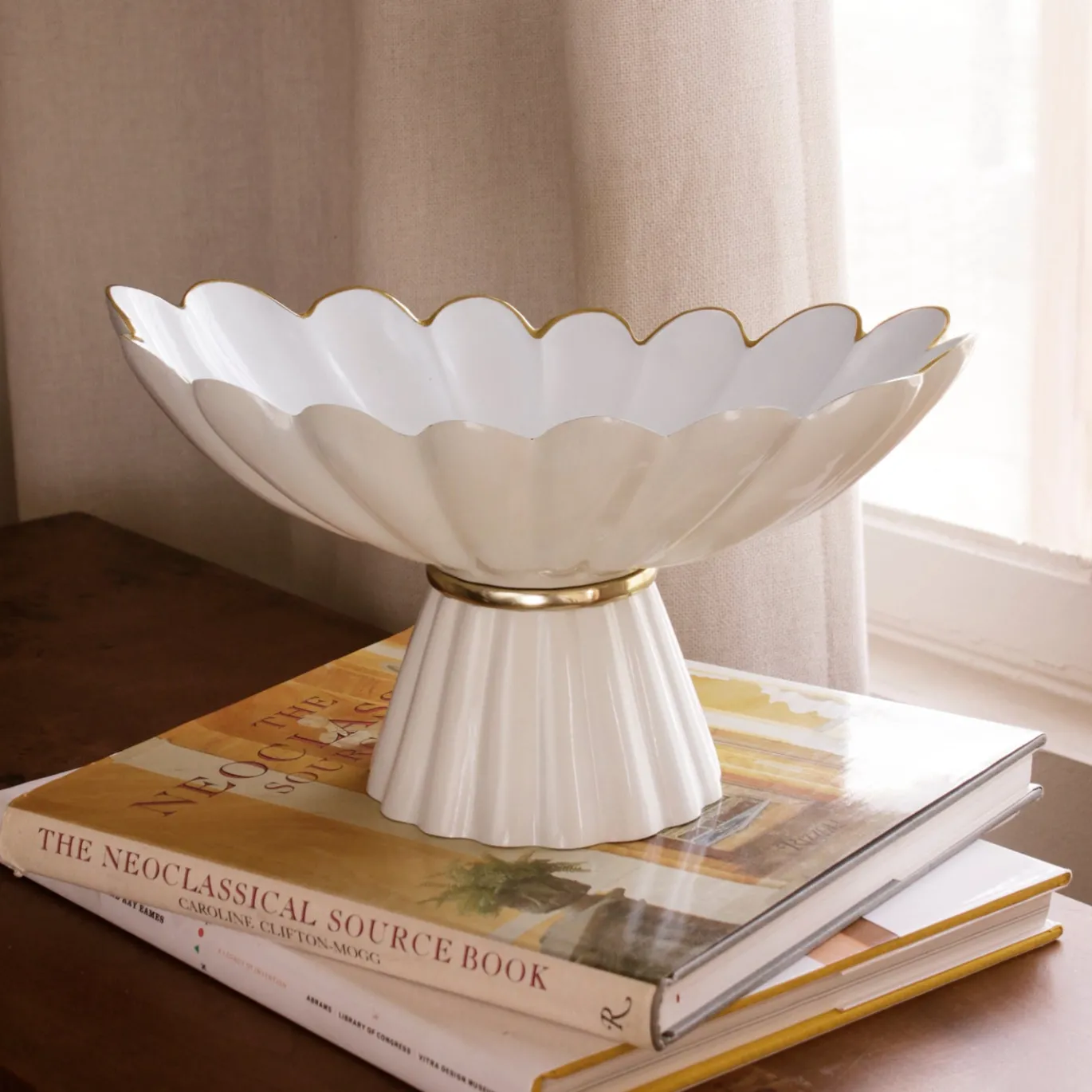 ENCANTO Vintage Hermes Pedestal Cream and White