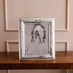 FRAME Charlotte 8 x 10