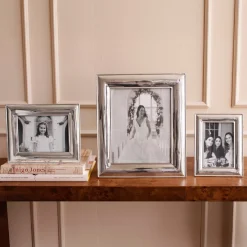 FRAME Charlotte 8 x 10