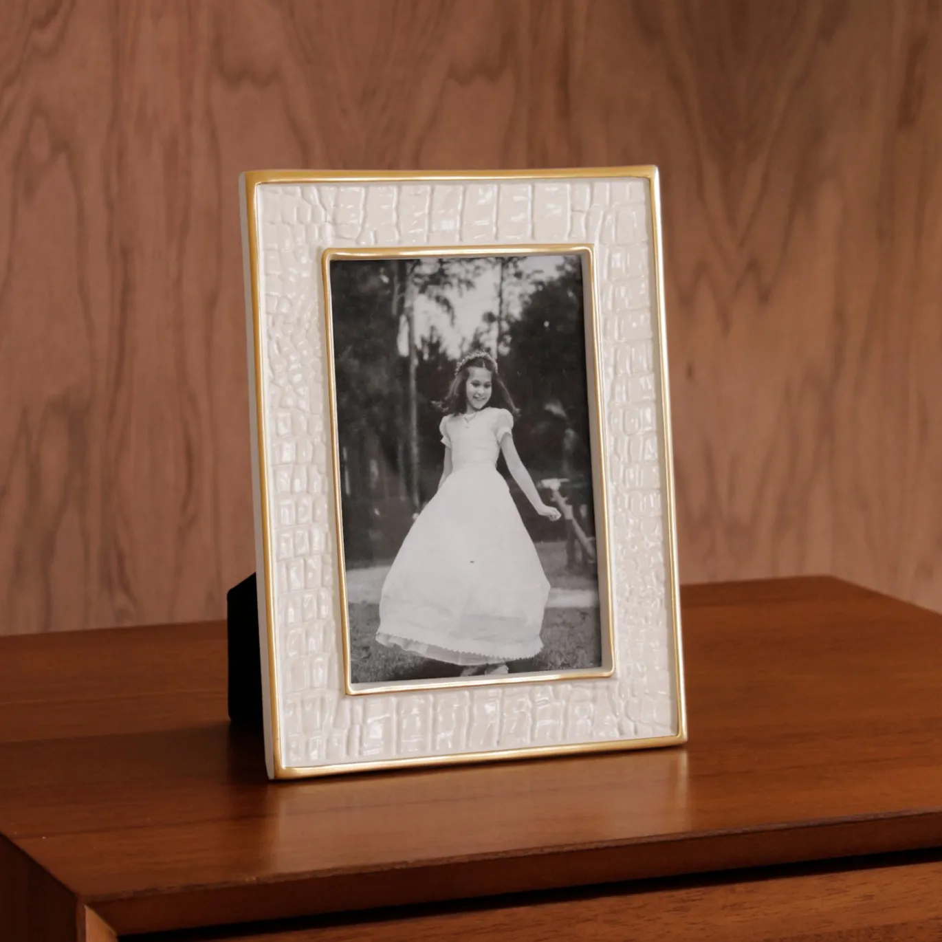 FRAME Encanto Croc 4 x 6 Cream