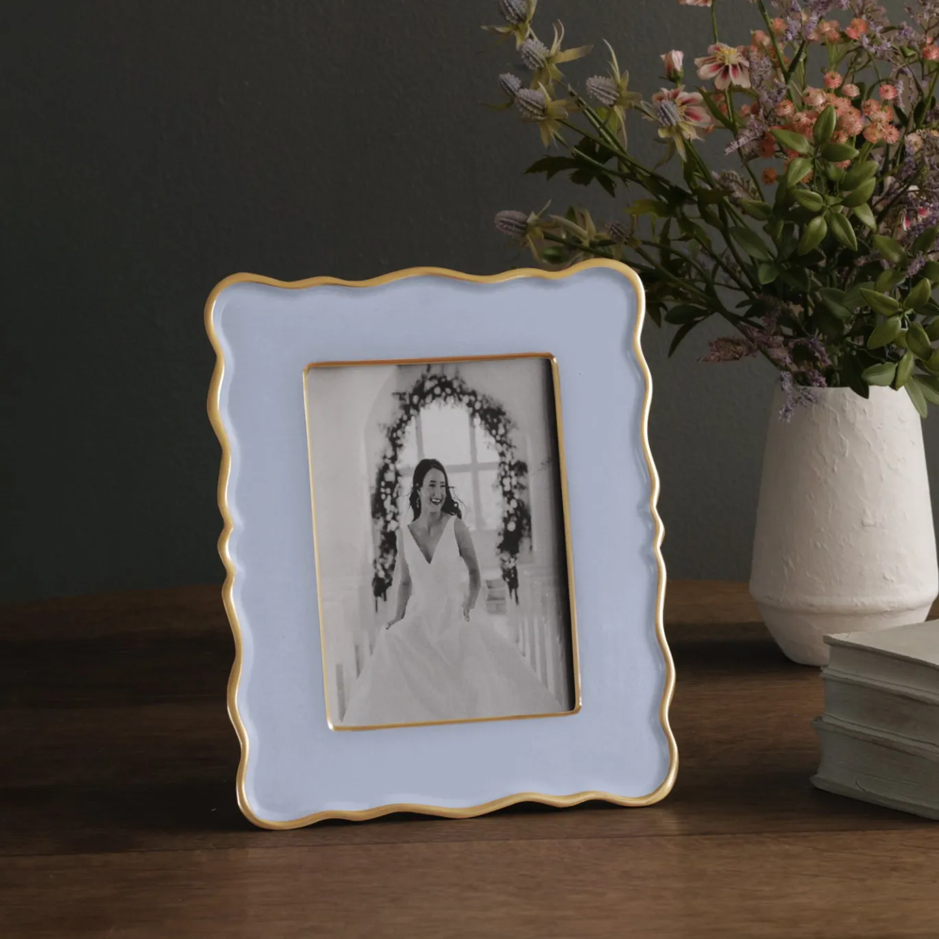 FRAME Encanto Rea 5x7 (Periwinkle)