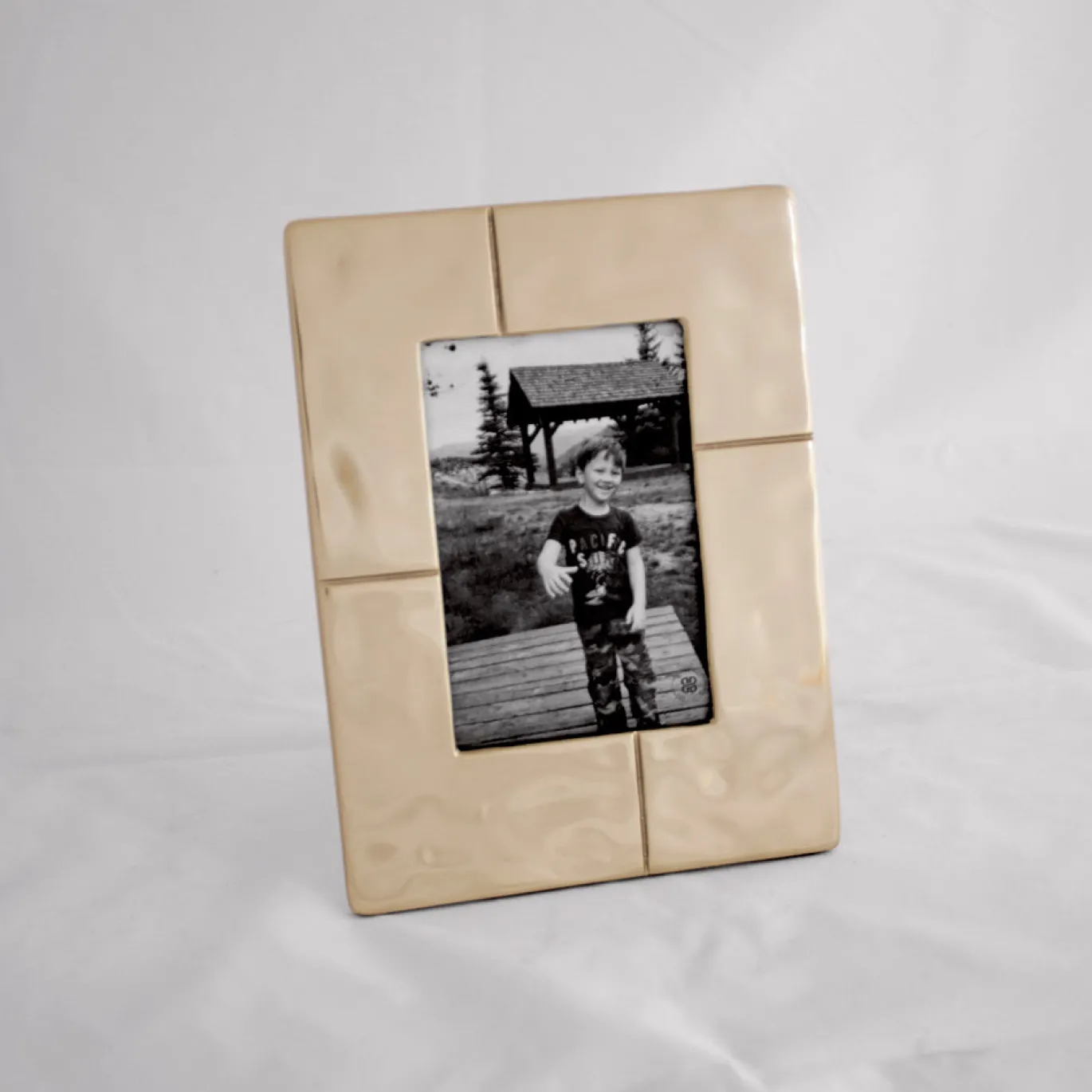 FRAME Sierra Modern Asimetric 4 x 6 Vertical (Gold)