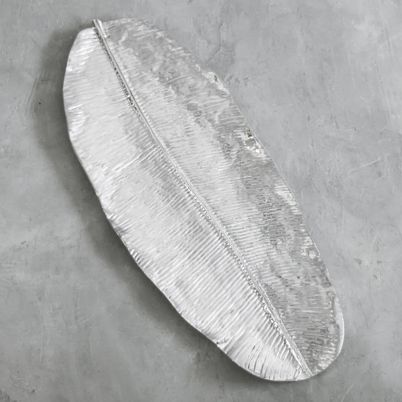 GARDEN Banana Leaf Extra Extra Large Platter