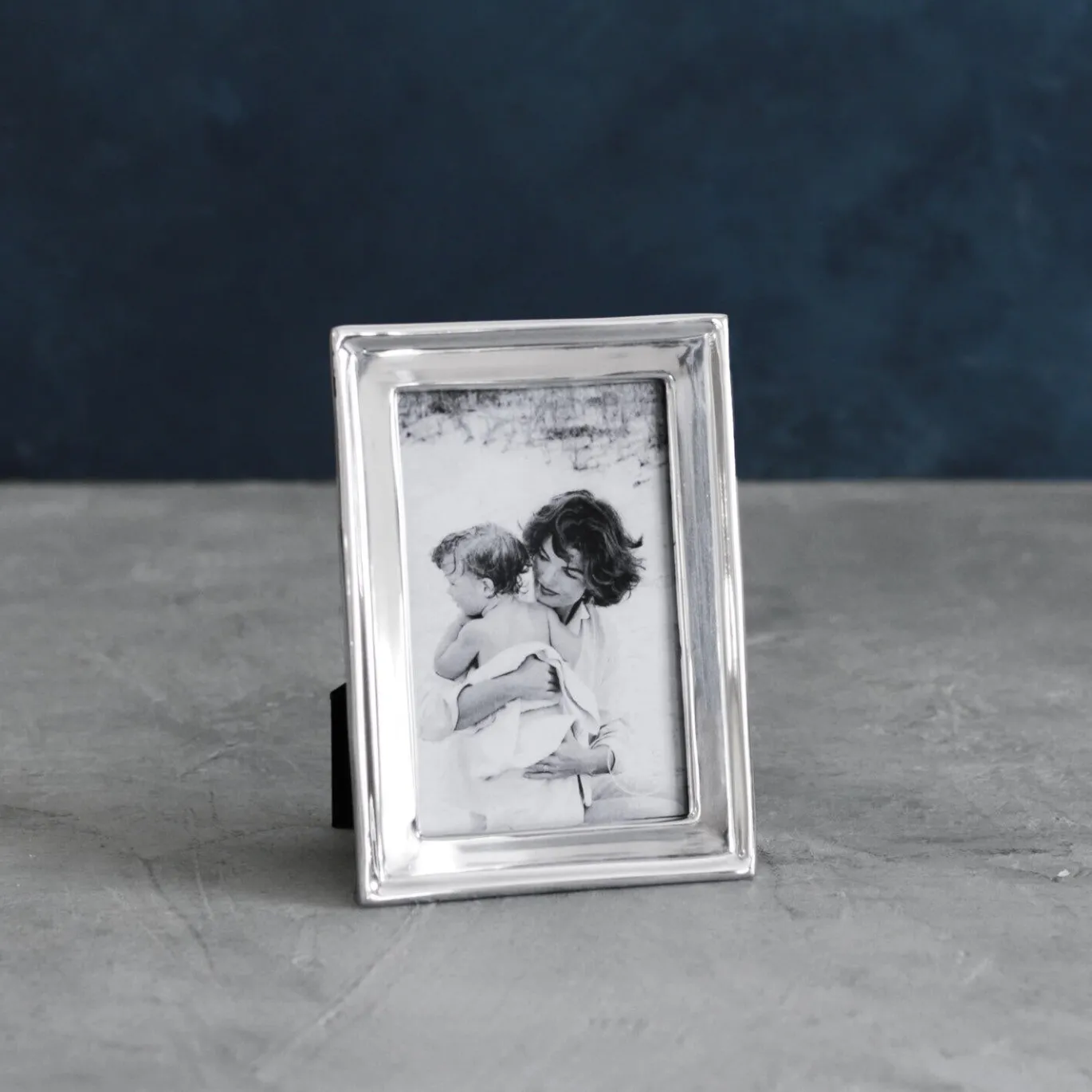 GIFTABLES Jason 4 x 6 Vertical Frame