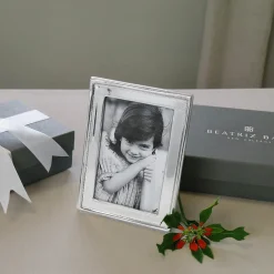 GIFTABLES Jason 4 x 6 Vertical Frame