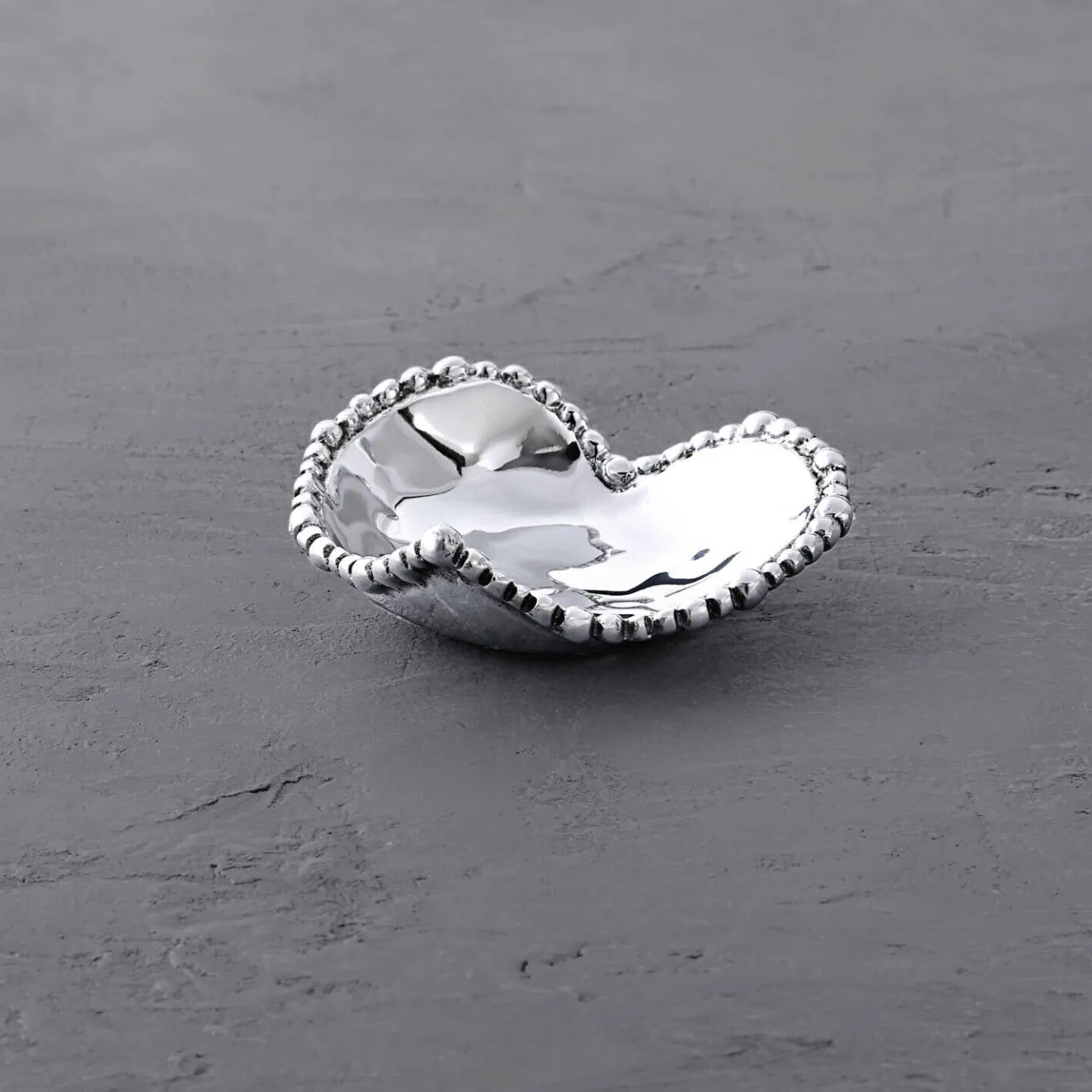 GIFTABLES Organic Pearl Heart Bowl