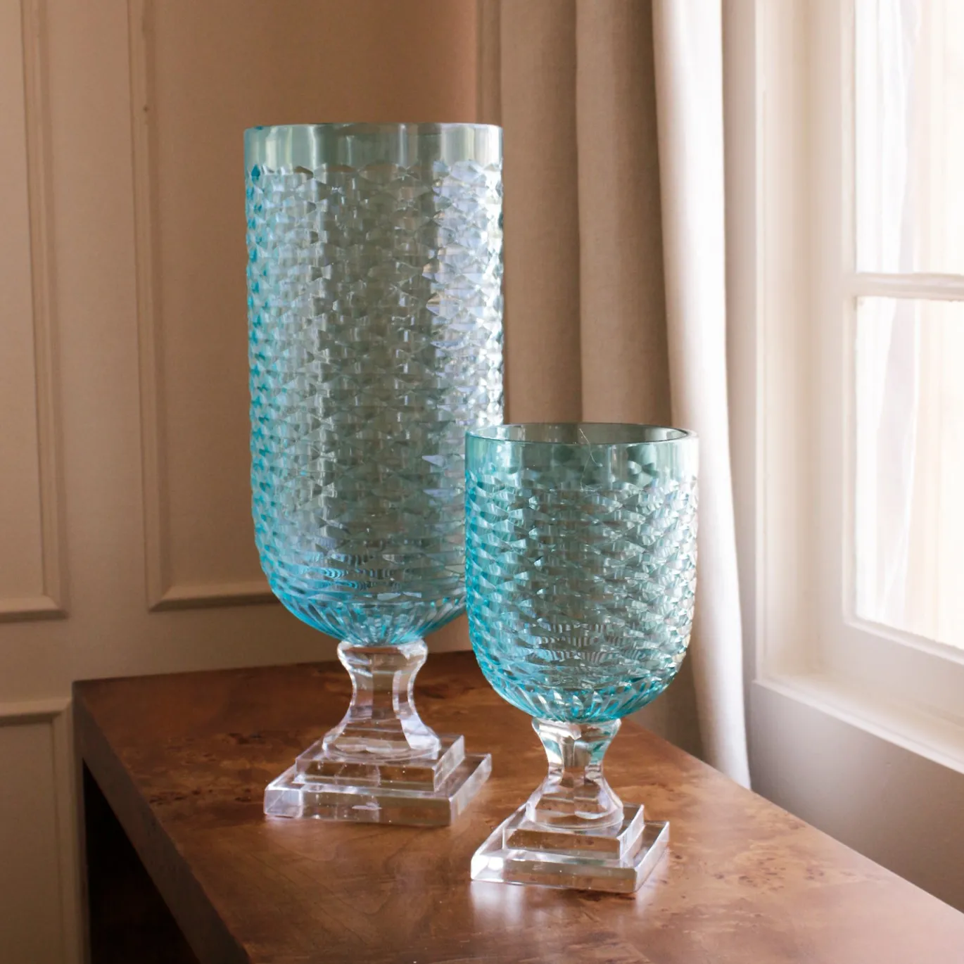 GLASS Eclat Tall Hurricane Pale Blue & Clear