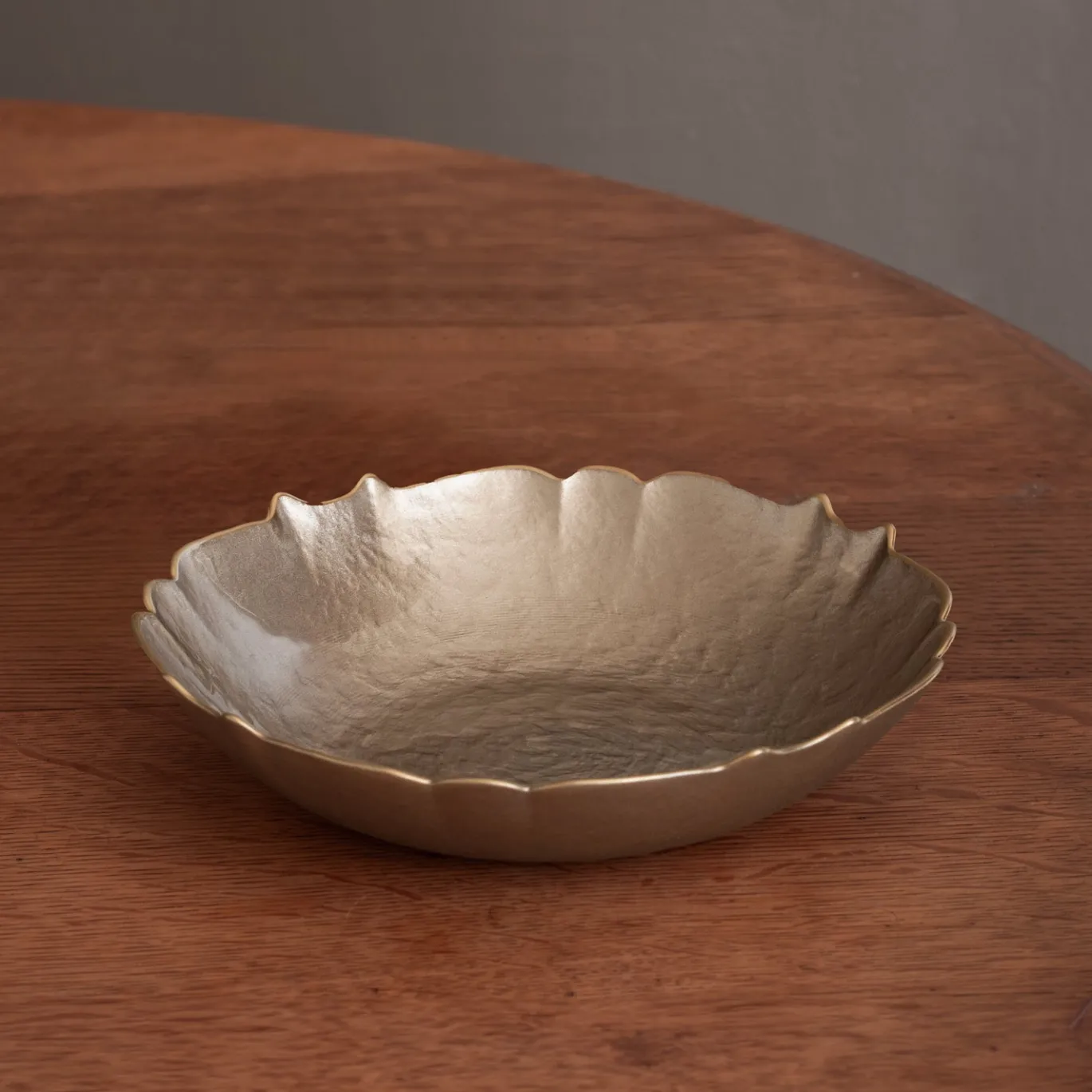 GLASS Medium Round Bowl (Taupe and Gold)