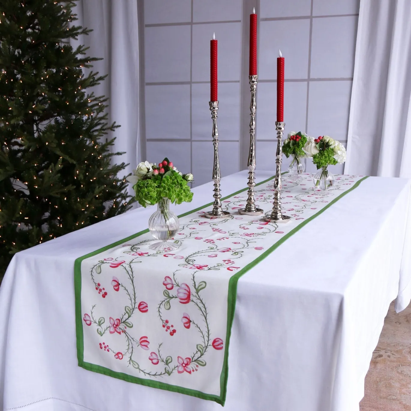LINEN Norelle Runner 108 x 18 (Green and Red Floral)