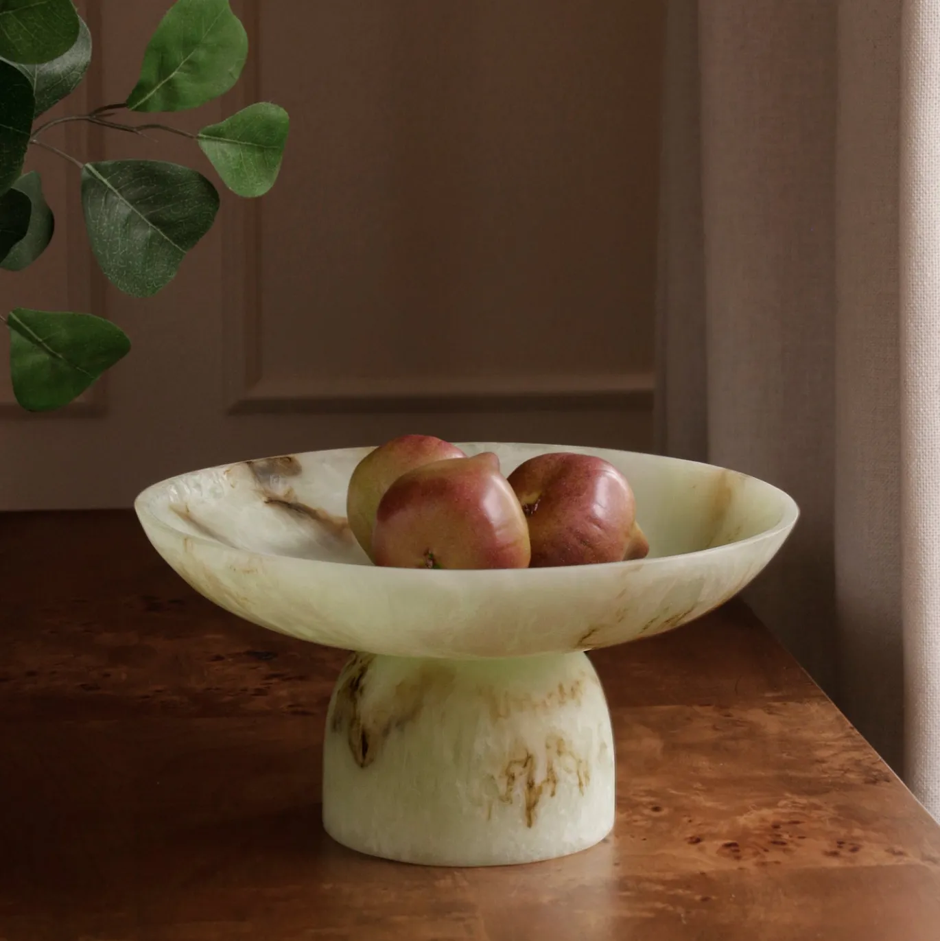 RESIN Giada Medium Pedestal Jade Swirl