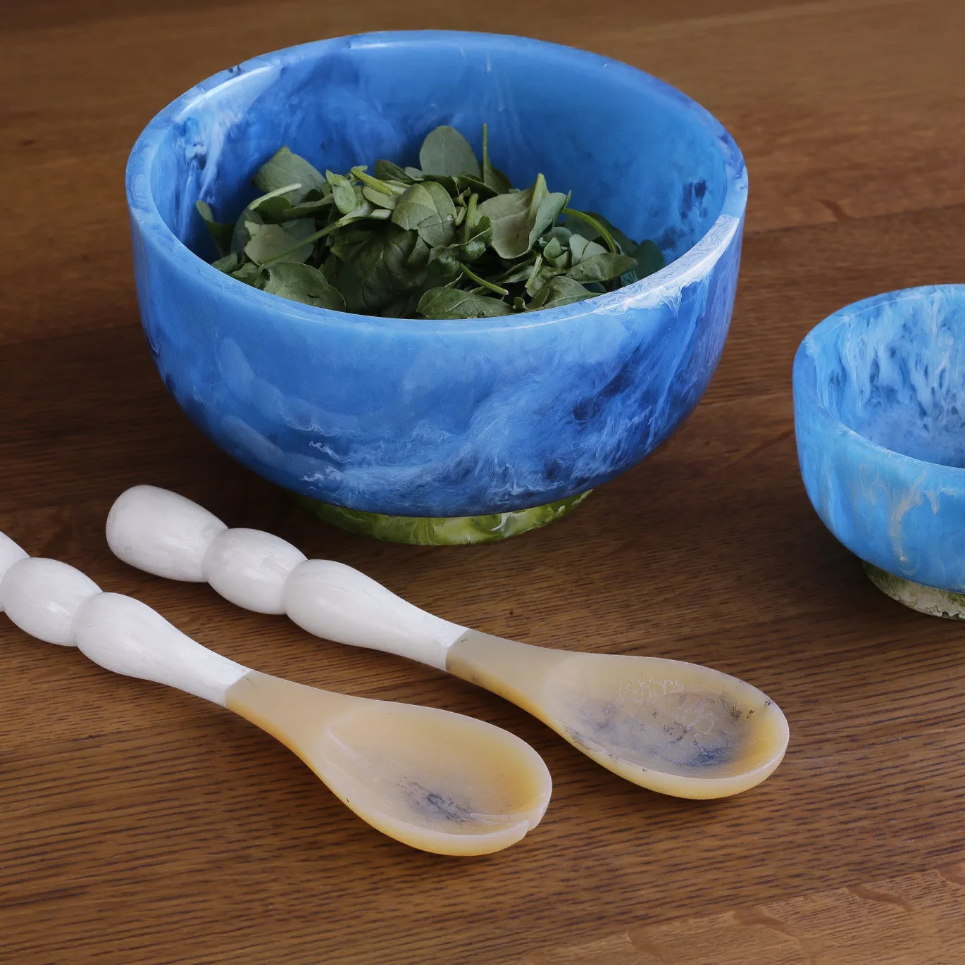RESIN Rio Large Bowl with Base (Blue and Green)