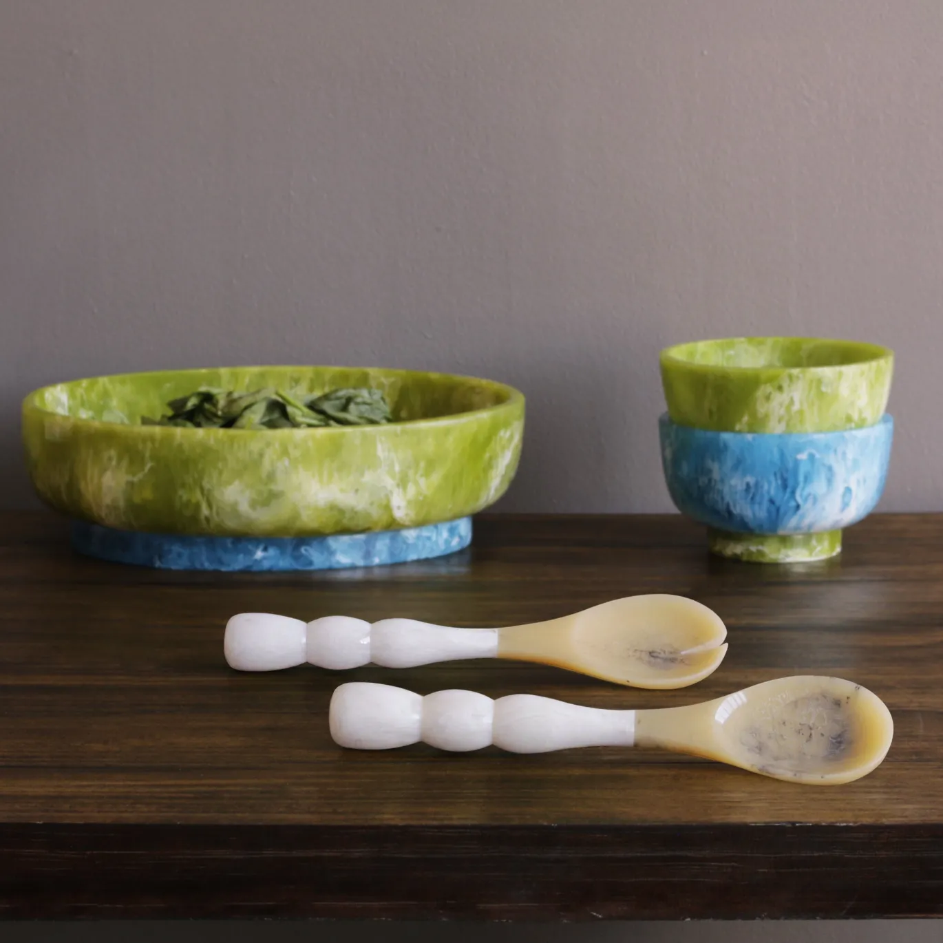 RESIN Rio Small Bowl with Base (Green and Blue)