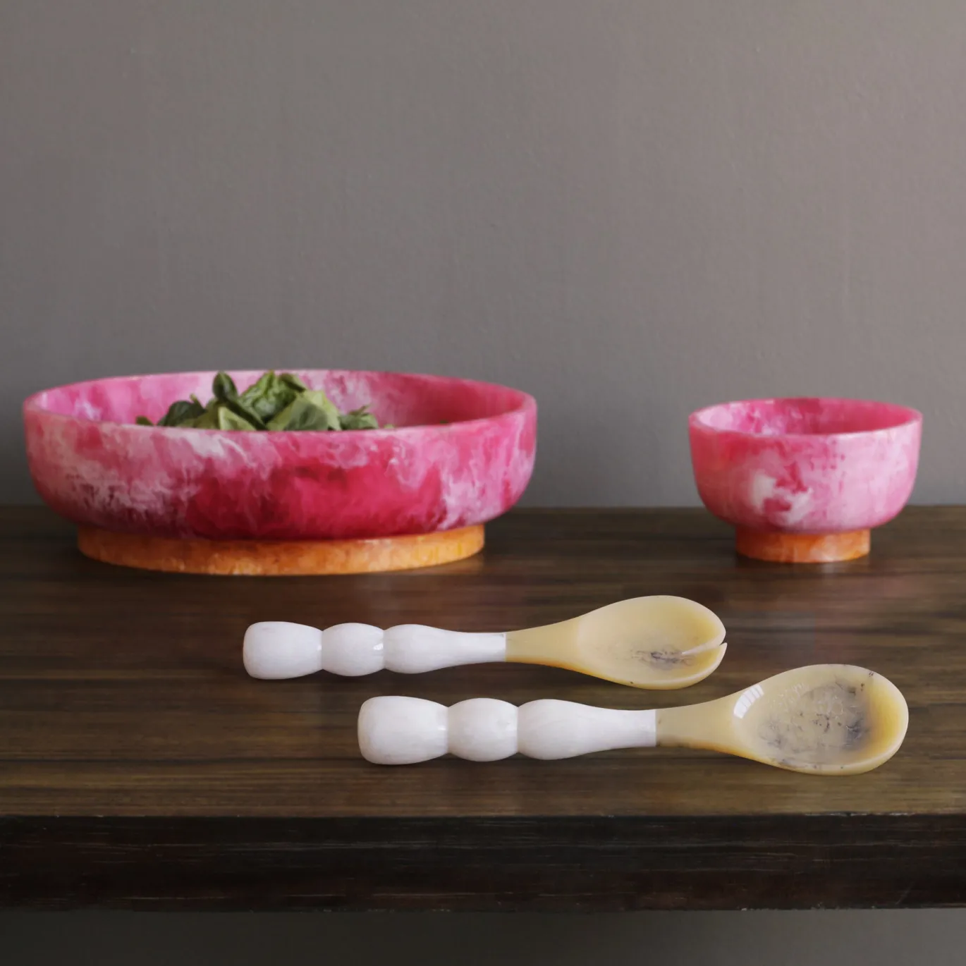 RESIN Rio Small Bowl with Base (Pink and Orange)