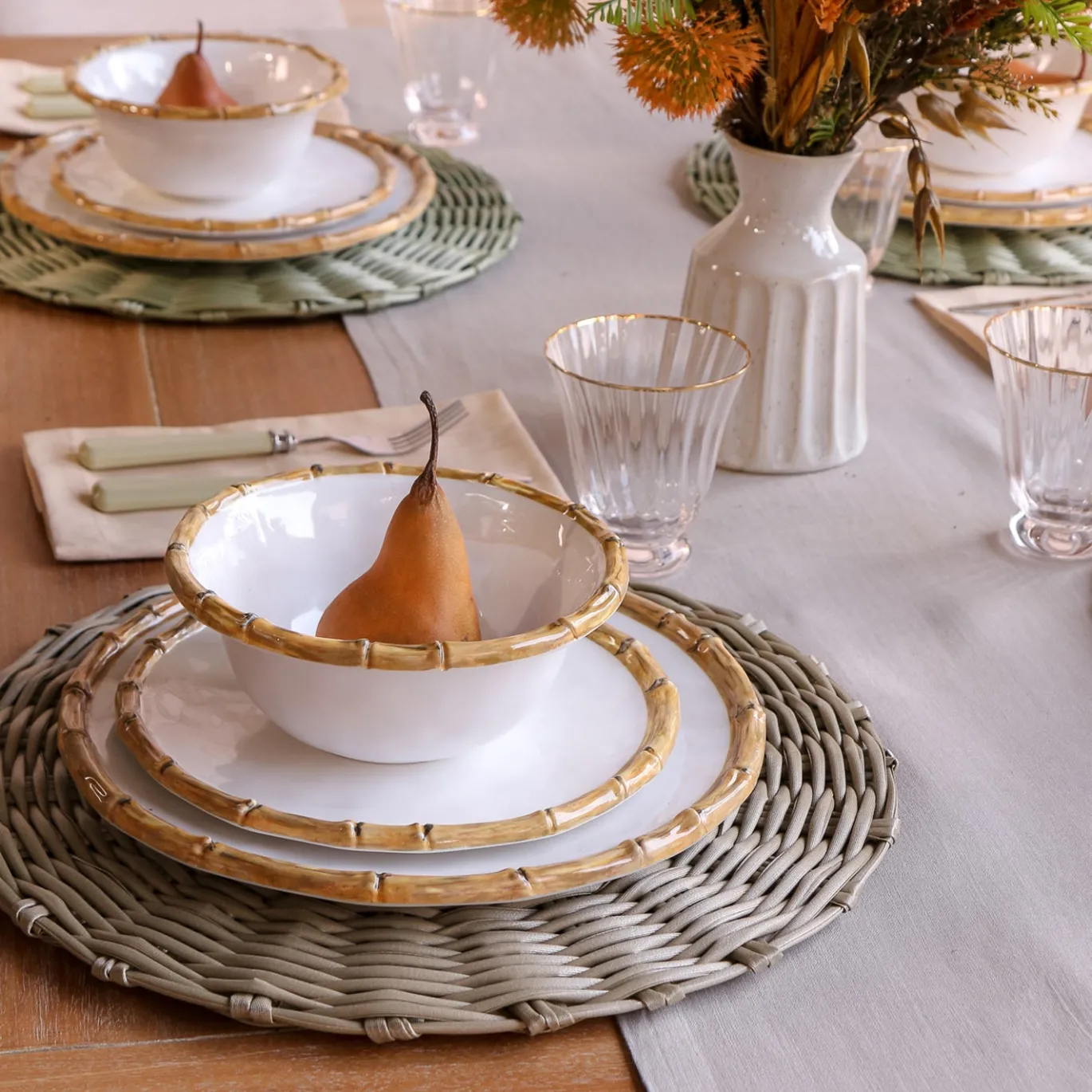 VIDA Bamboo 9" Salad Plate Set of 4 (White and Natural)