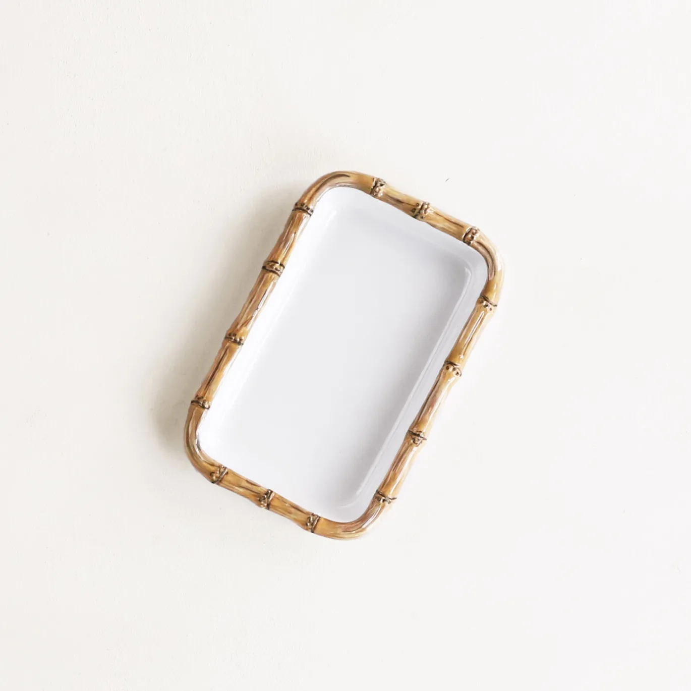 VIDA Bamboo Guest Towel Holder (White and Natural)
