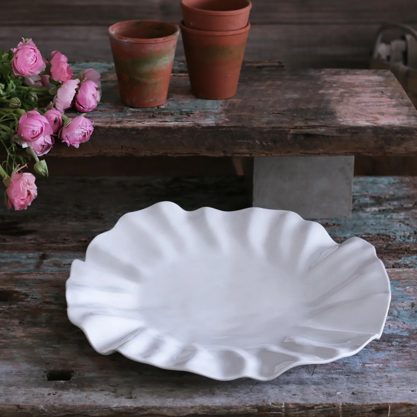 VIDA Bloom Large Round Platter (White)