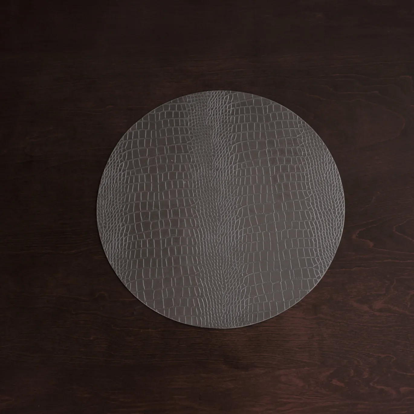 VIDA Croc Reversible 16" Round Placemats Set of 4 (Black and Grey)