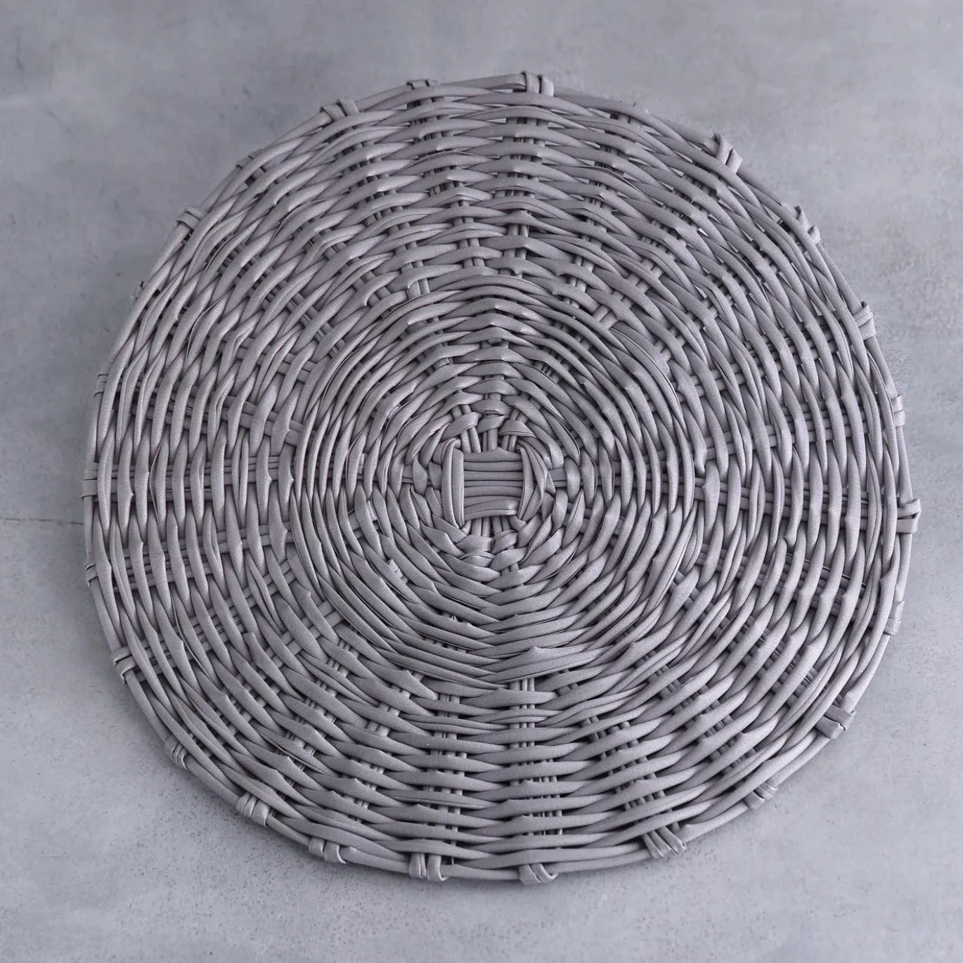 VIDA Faux Wicker Placemats Set of 4 (Grey)