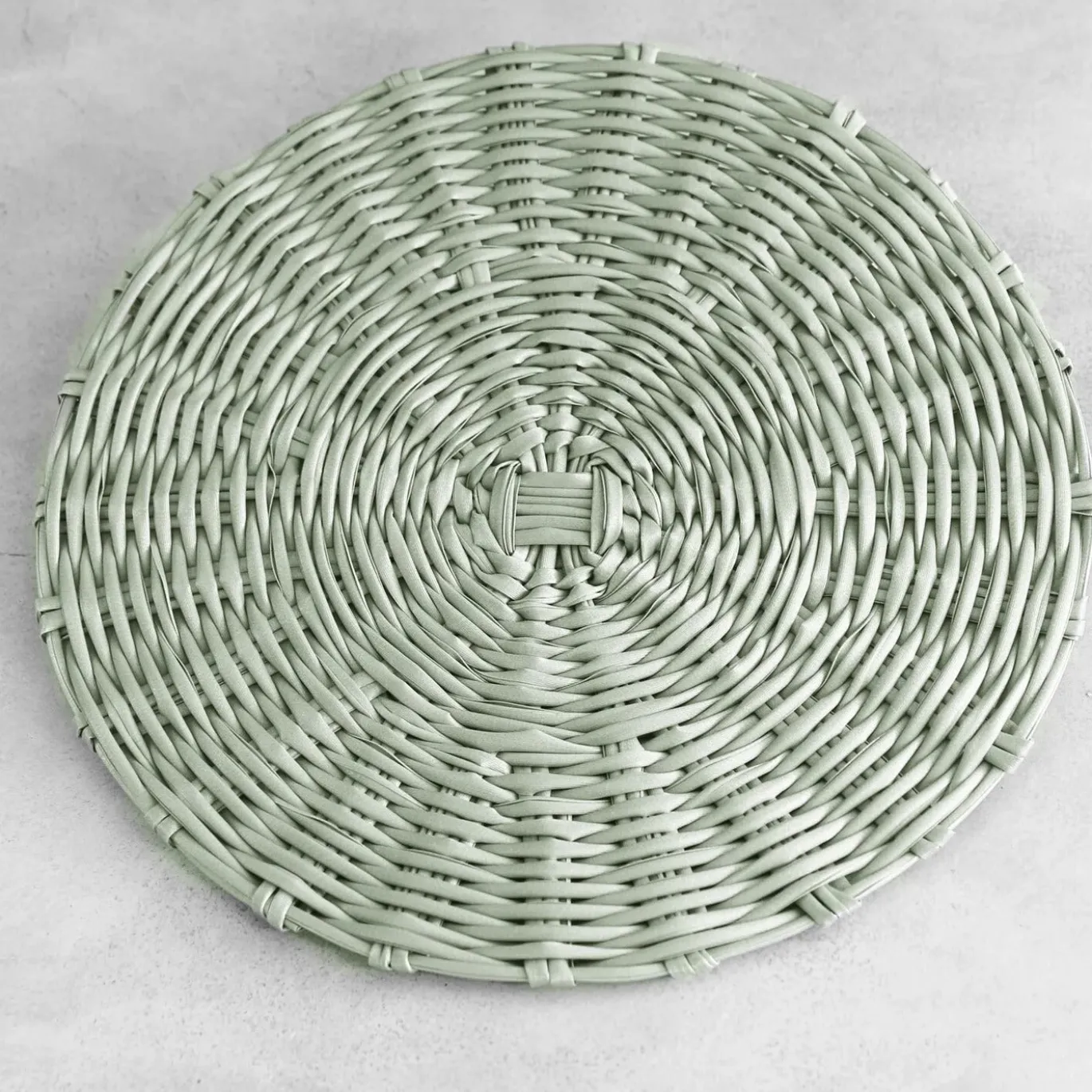 VIDA Faux Wicker Placemats Set of 4 (Sage)