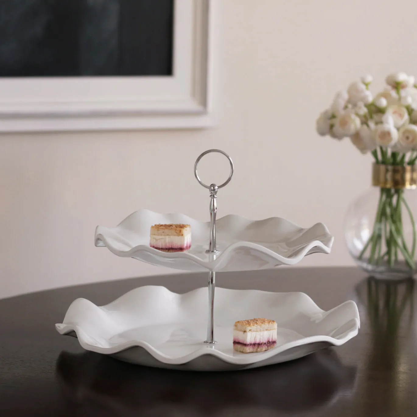 VIDA Havana Two Tiered Server (White)