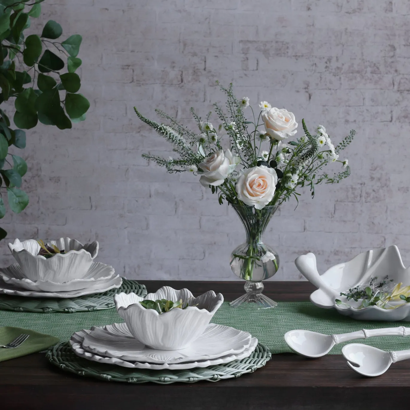 VIDA Lettuce 11" Dinner Plate Set of 4 (White)