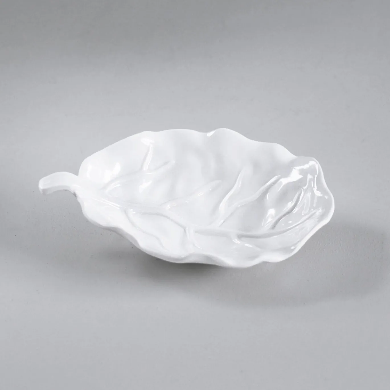 VIDA Lettuce Small Leaf Platter (White)